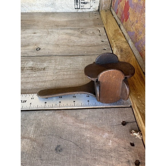 Vintage Rare Find Wooden Baby Rattle Toy  Very Cool Collectible And Decor Item - Picture 9 of 11